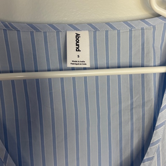 Top - Picture 2 of 4